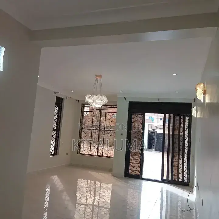 3bdrm Apartment in Bunga, Makindye for rent
