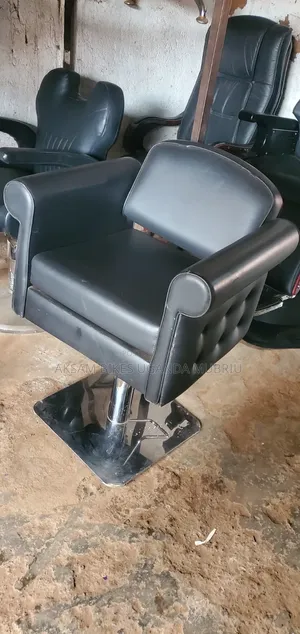 Saloon Chair