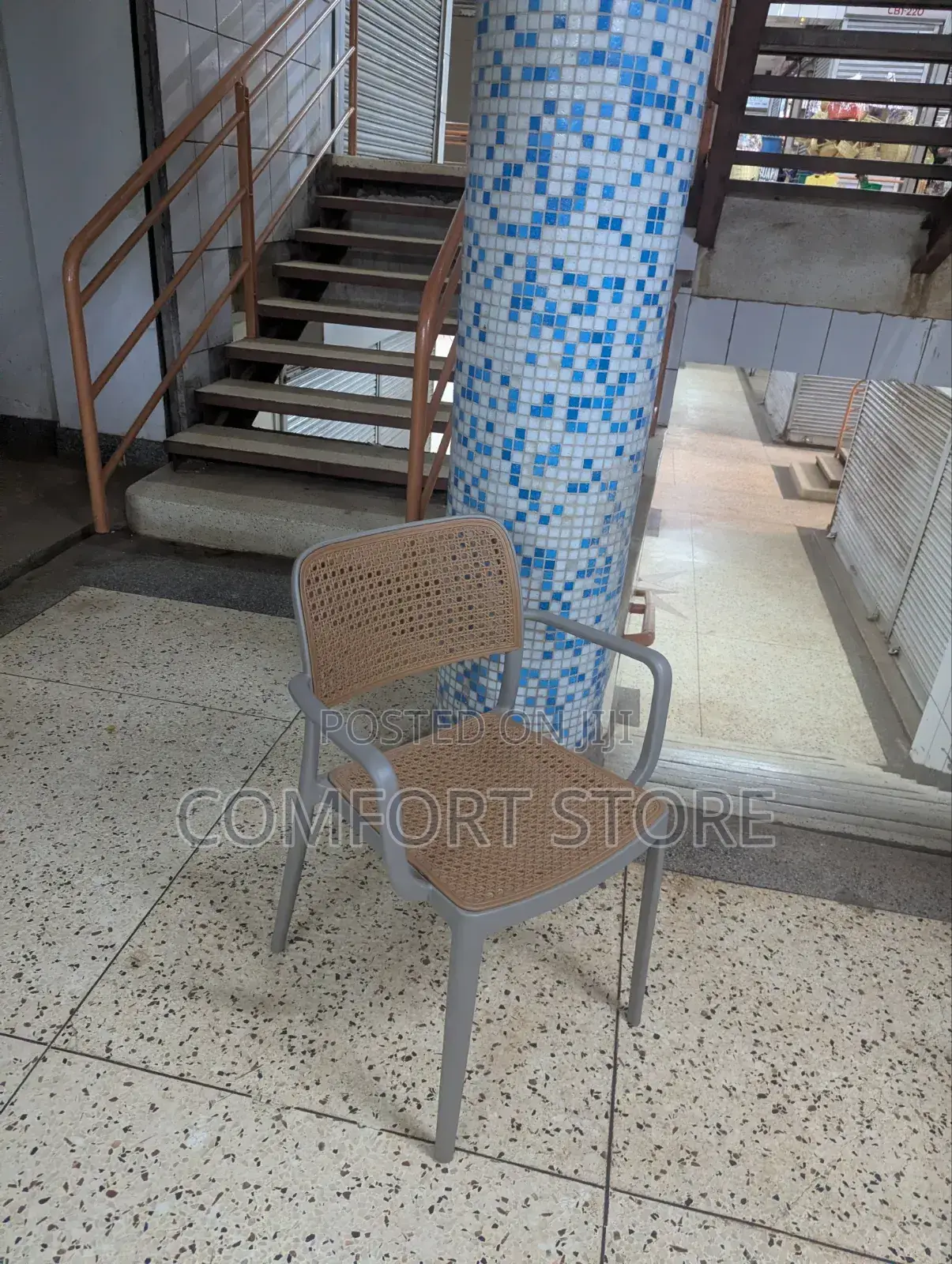 Modern Armrest Chairs