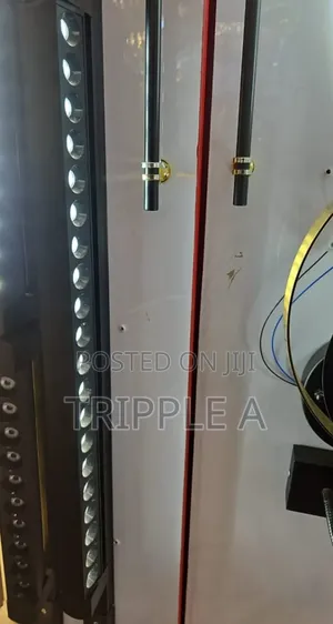 Generic Modern Tracking Light