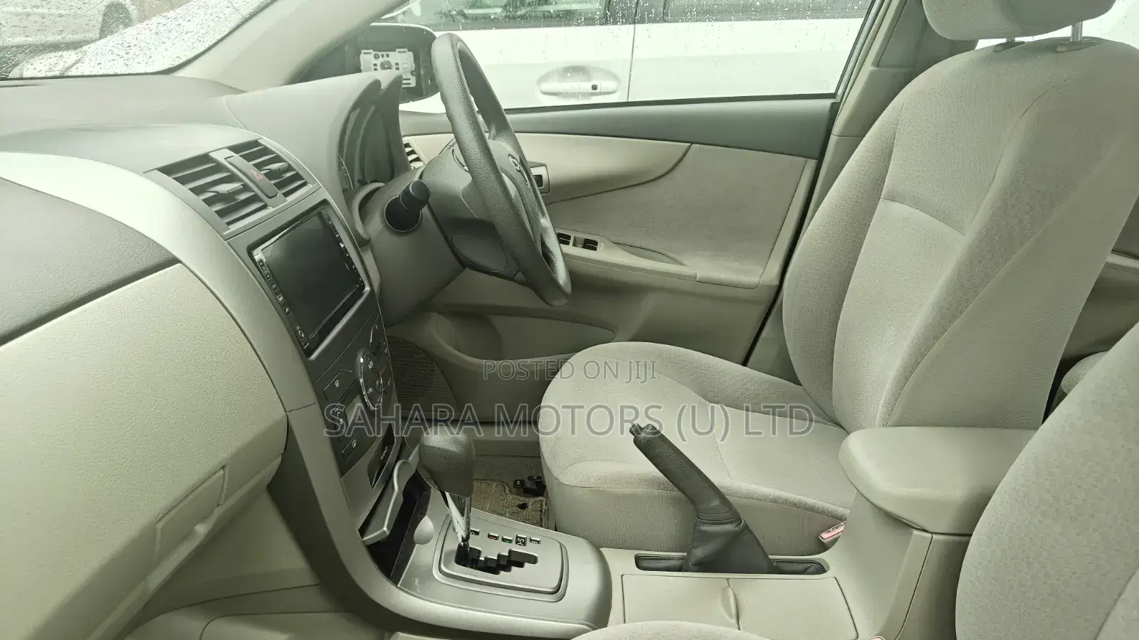 Toyota Axio 2011 Silver