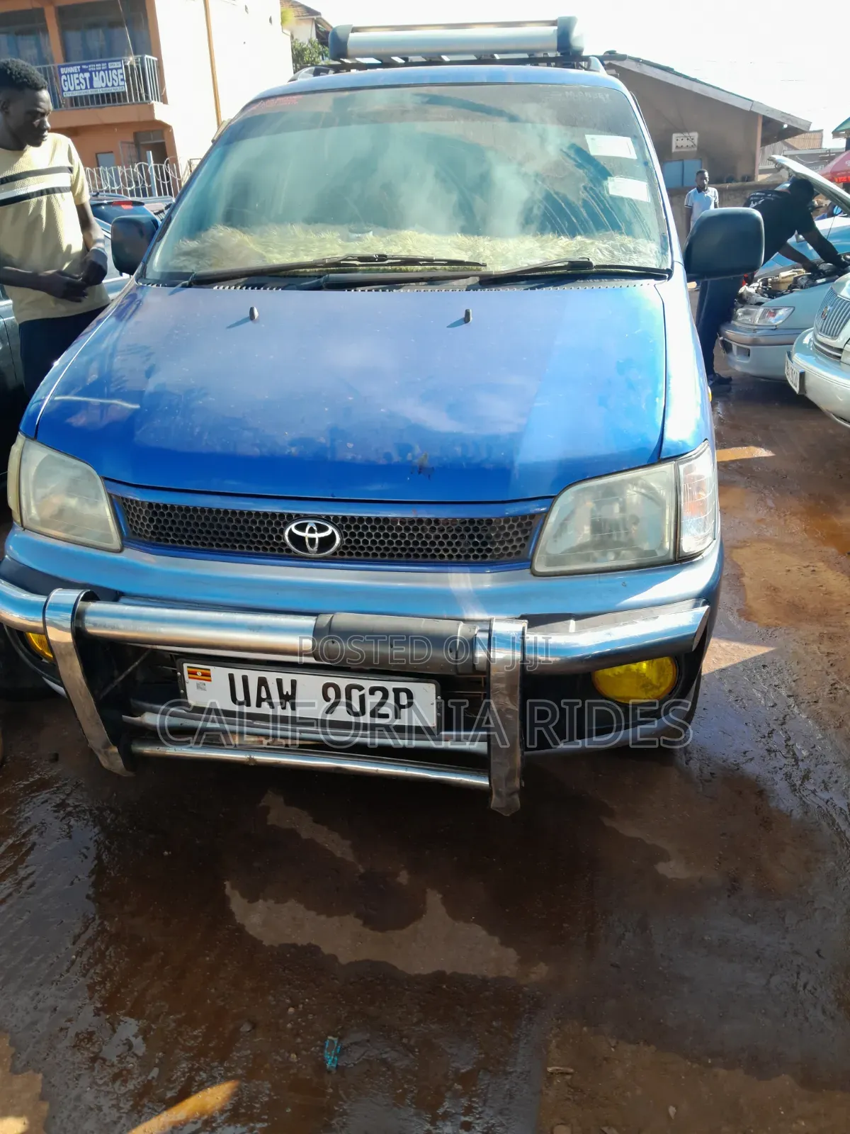 Toyota Noah 2004 Blue