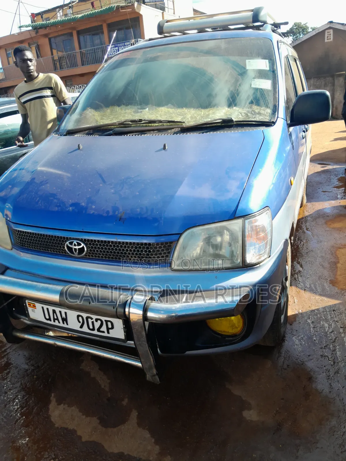 Toyota Noah 2004 Blue