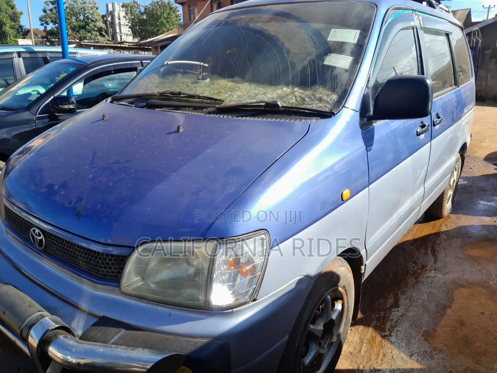 Toyota Noah 2004 Blue