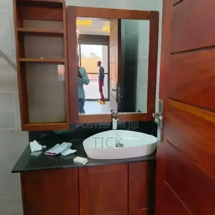 2bdrm Apartment in Kansanga, Makindye for rent