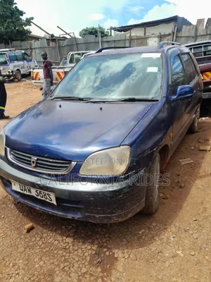 Toyota Raum 1999 Blue