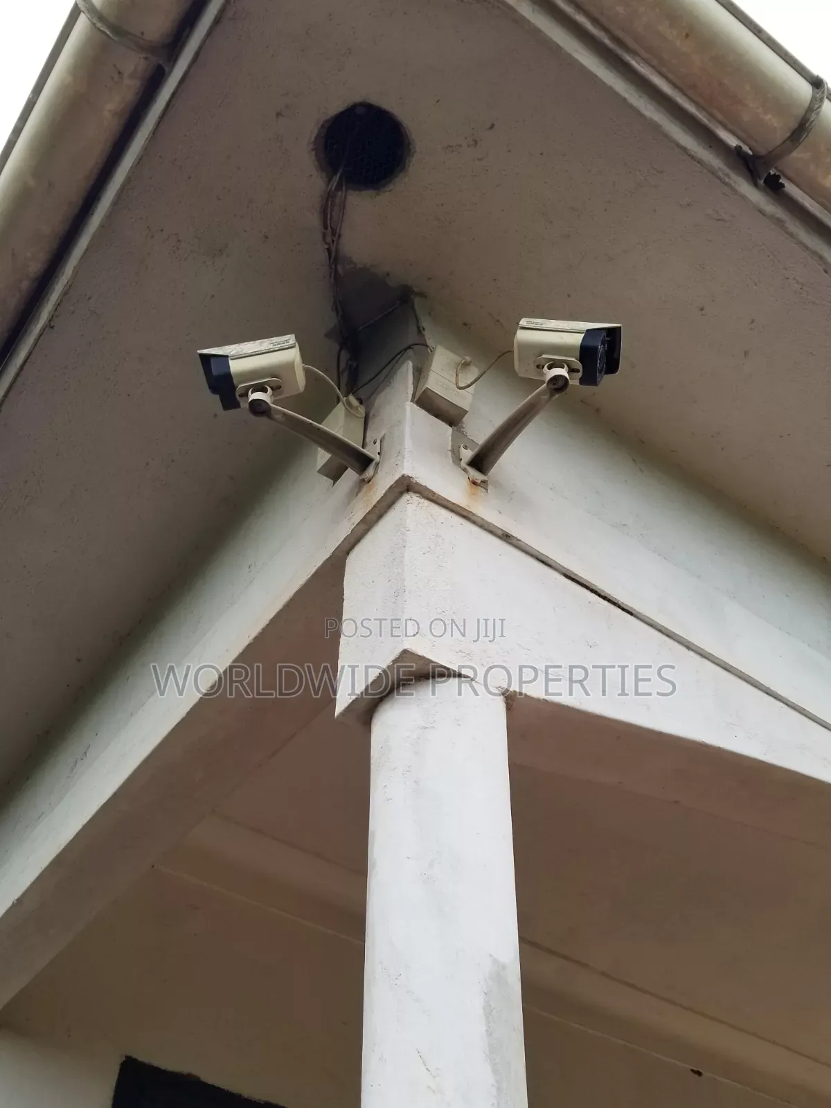 Furnished 2bdrm House in Central Division for sale