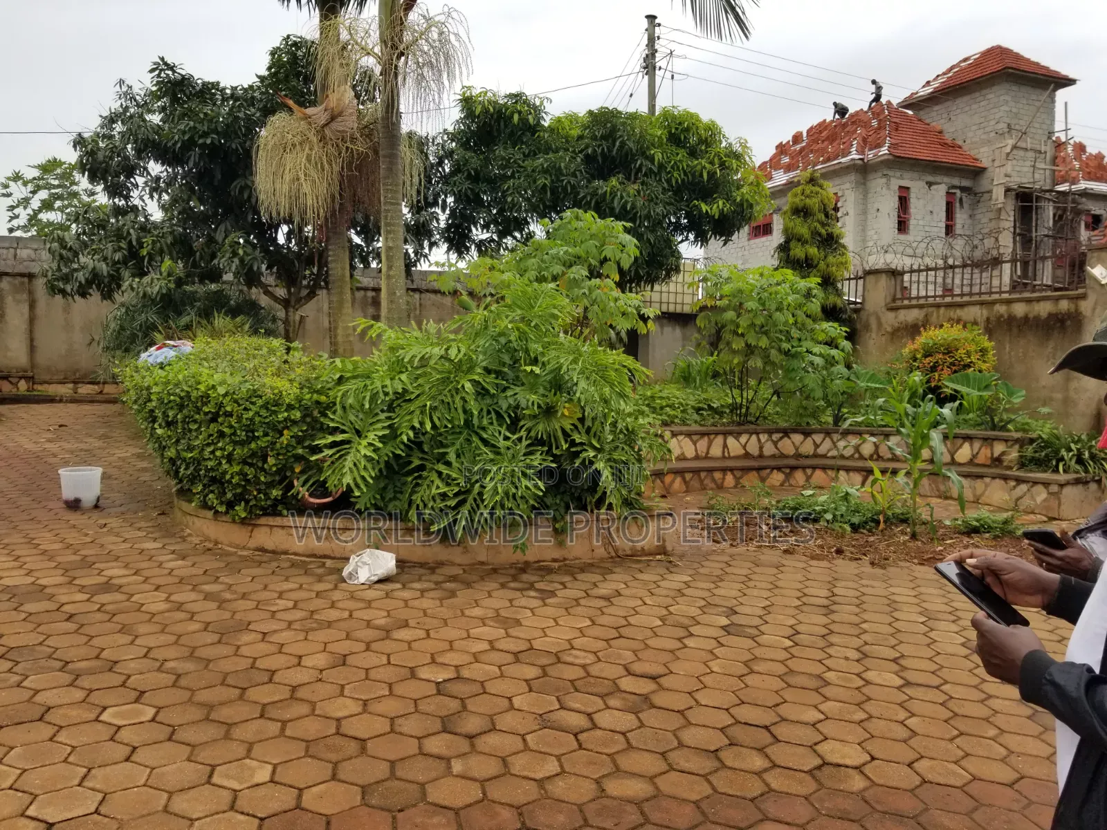 Furnished 2bdrm House in Central Division for sale