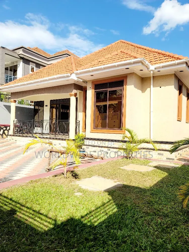 Furnished 3bdrm House in Central Division for sale