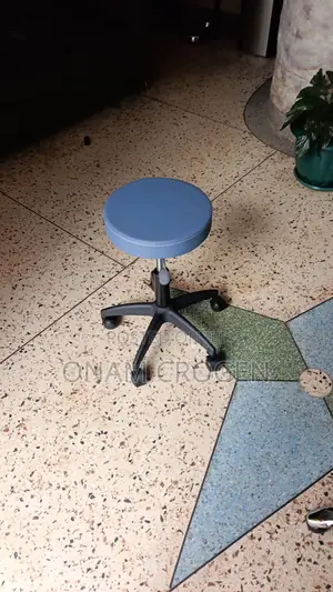 Lab Stool Without Backrest