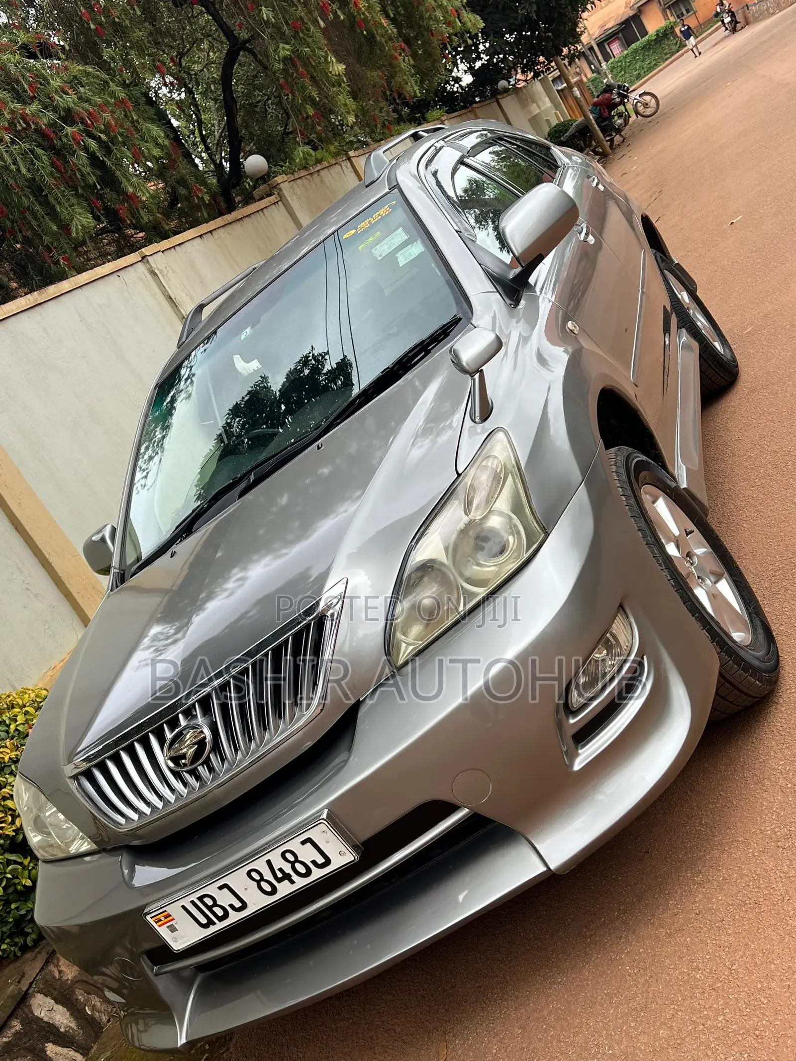 Toyota Harrier 2012 Silver