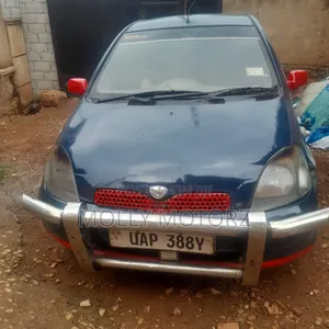 Toyota Vitz 2006 Blue