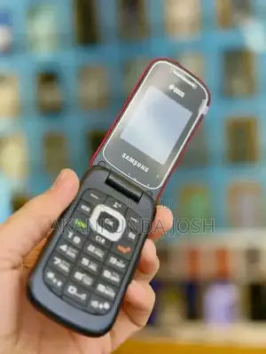 New Samsung Chat 322 Wi Fi Red