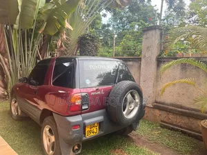 Toyota RAV4 1994 Red