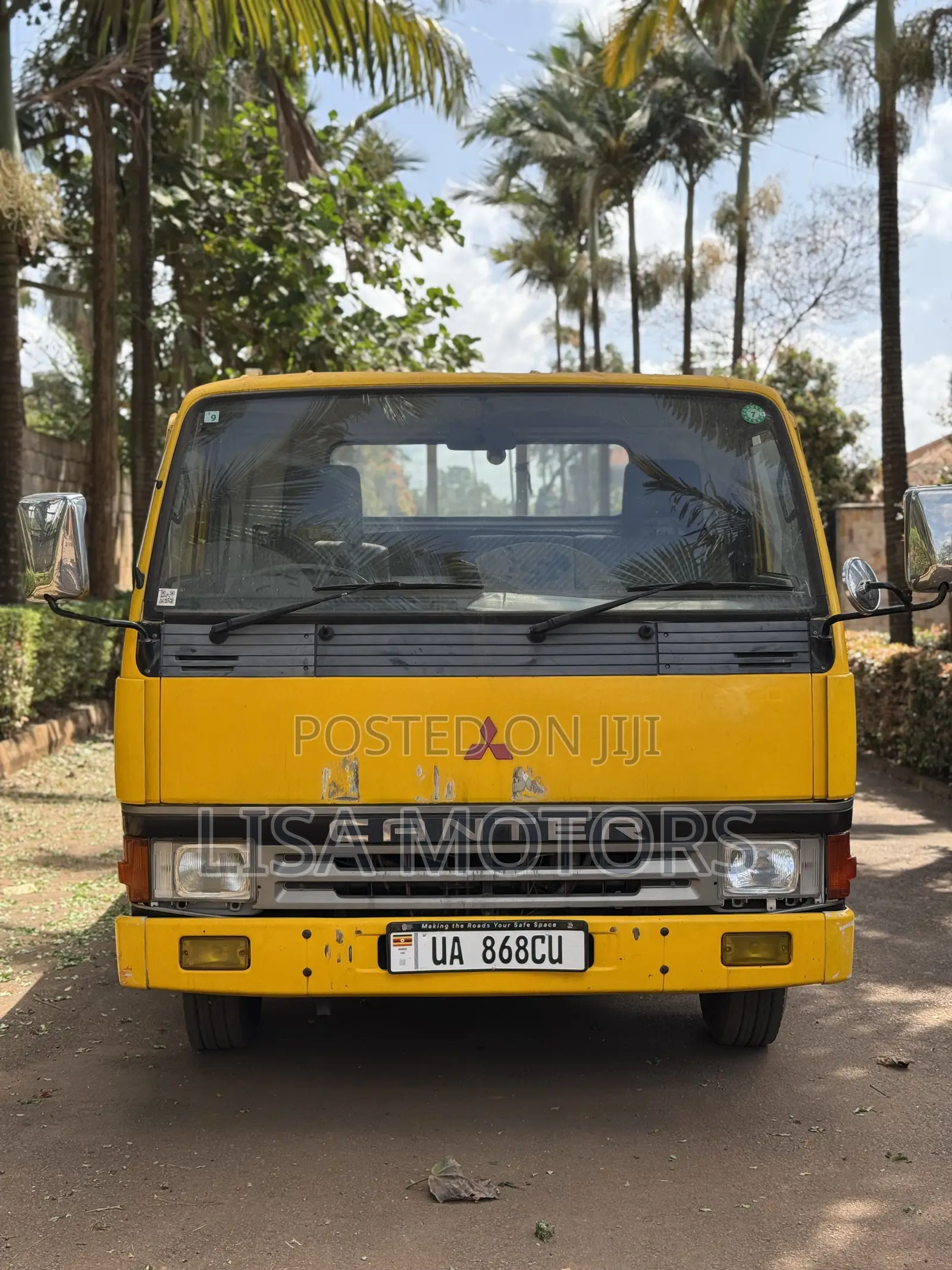 Mitsubishi Canter 1999 Yellow