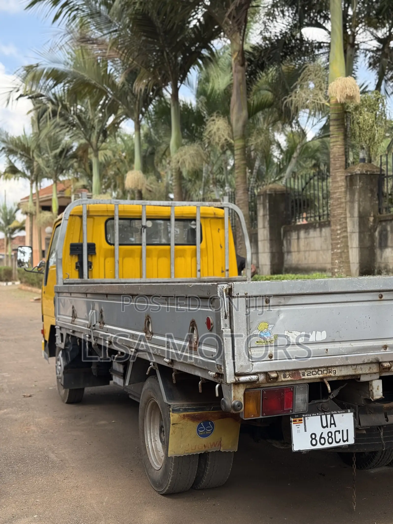Mitsubishi Canter 1999 Yellow