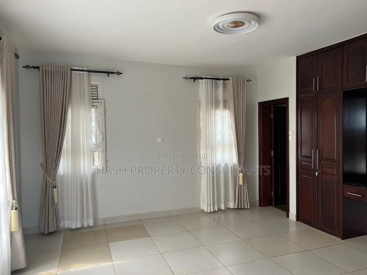 4bdrm Duplex in Lubowa, Central Division for rent