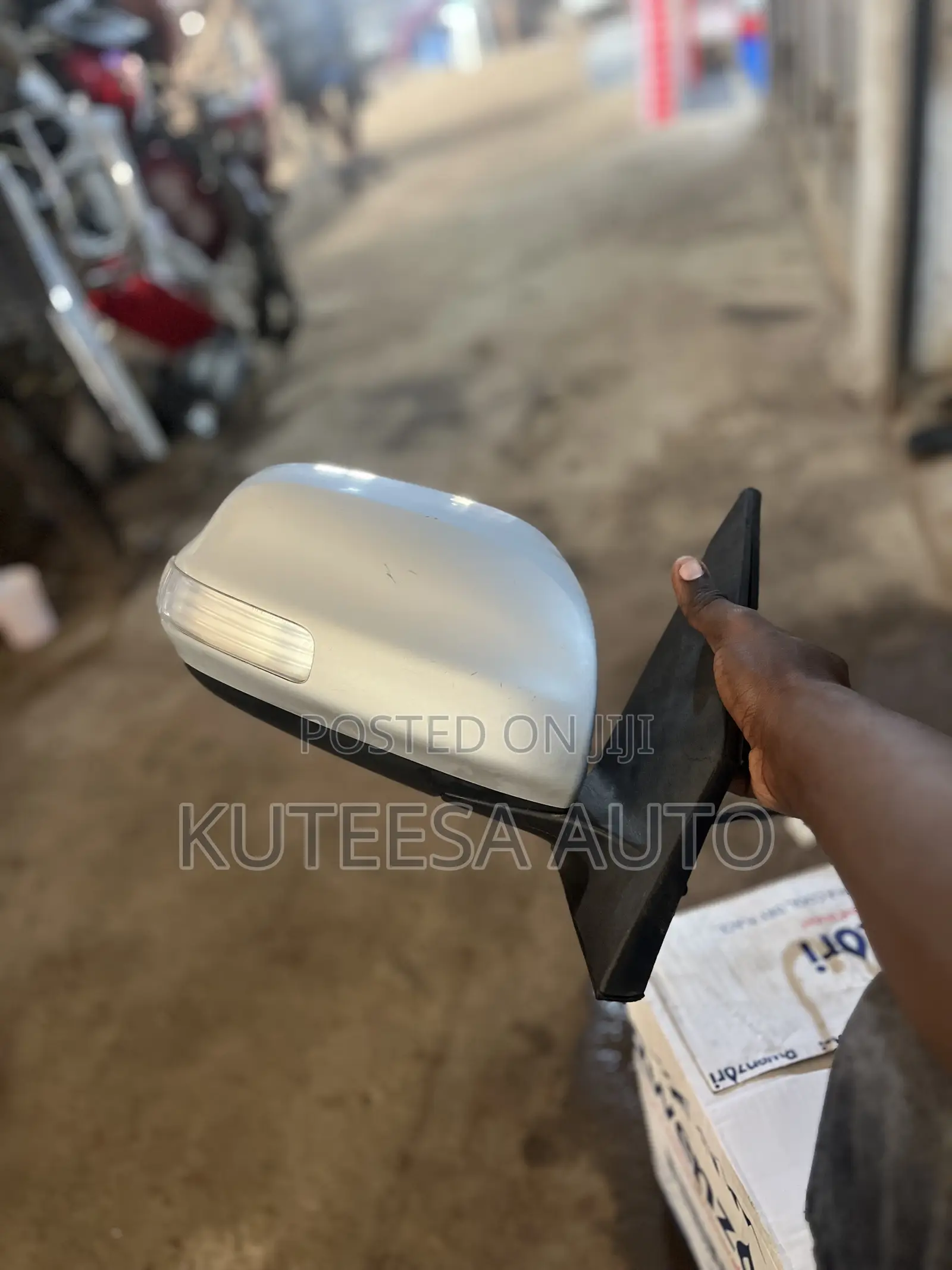 Rv4 2007 Side Mirror