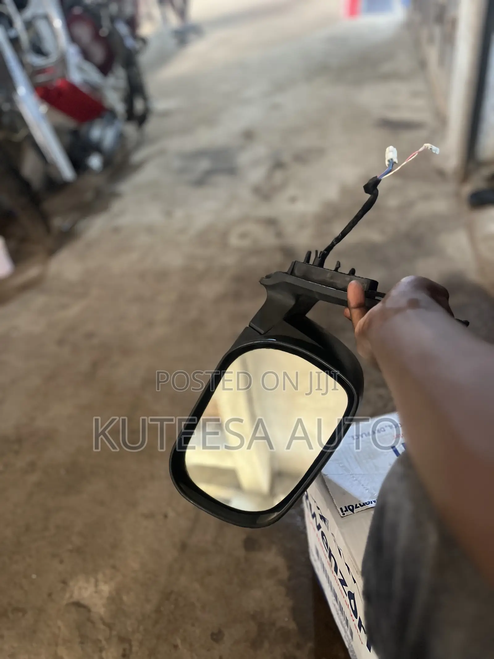 Rv4 2007 Side Mirror