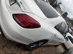 Mercedes-Benz C180 2015 White