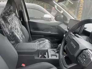 New Toyota Hilux 2024 Gray