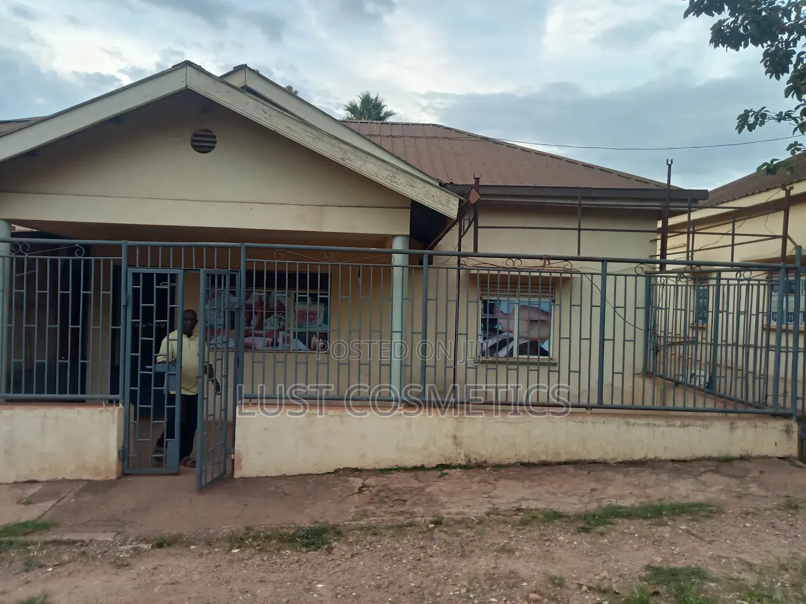 3bdrm House in Central Division for rent
