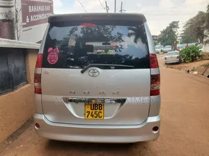Toyota Noah 2007 Silver