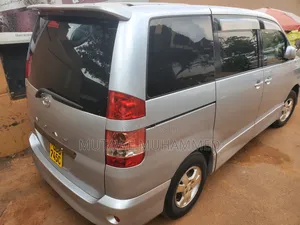 Toyota Noah 2007 Silver