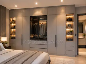 Contemporary Closet Storage Styling Solutions