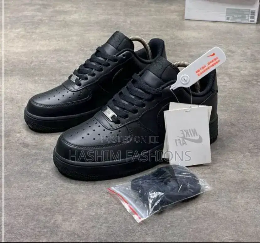 Original New Nike Air Force1'07 Triple Black Sneaakers