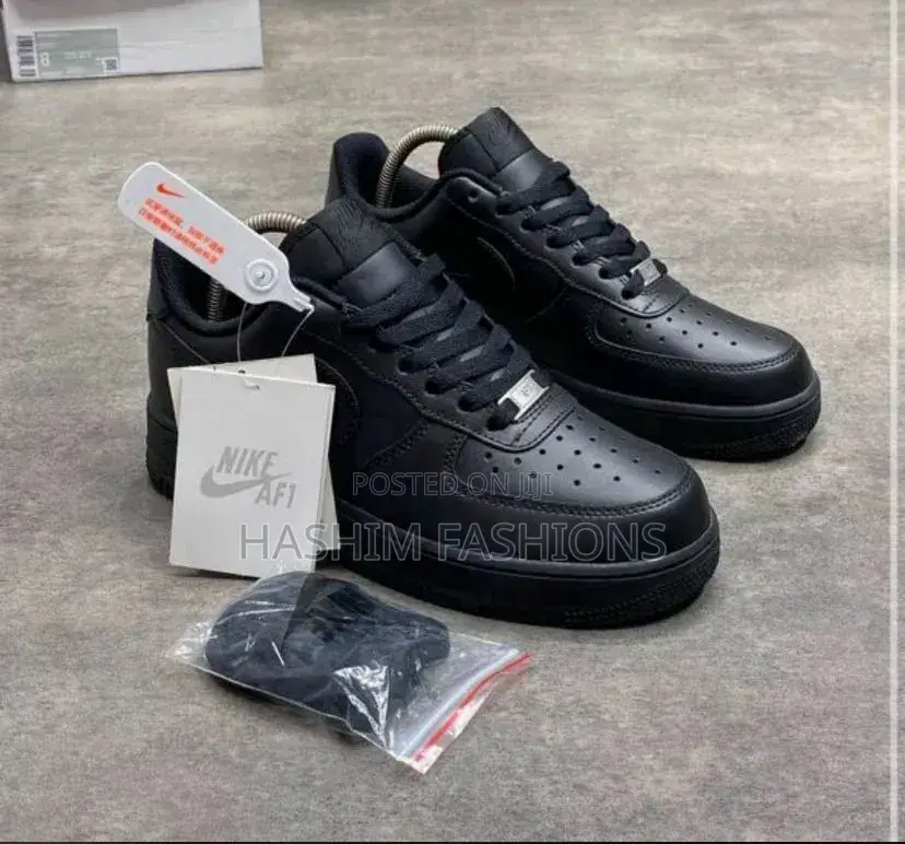 Original New Nike Air Force1'07 Triple Black Sneaakers