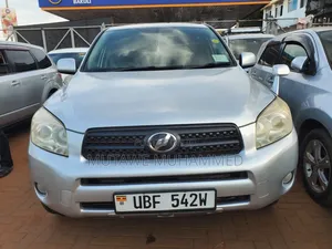 Toyota RAV4 2010 Silver