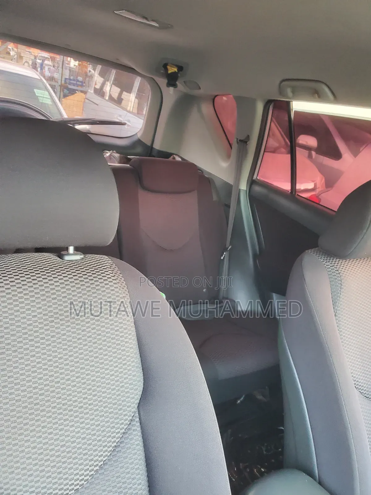 Toyota RAV4 2010 Silver