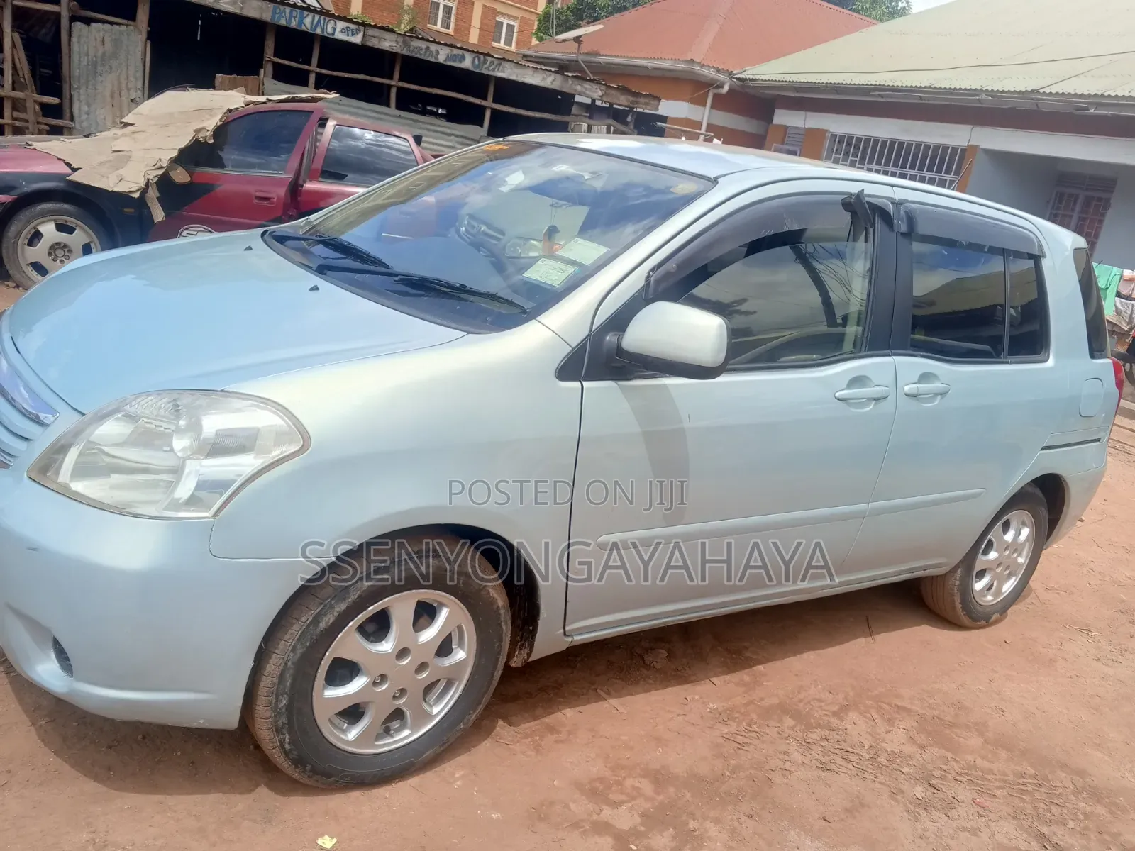 Toyota Raum 2007 Silver