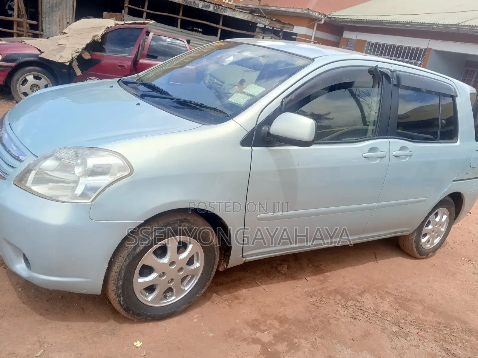 Toyota Raum 2007 Silver