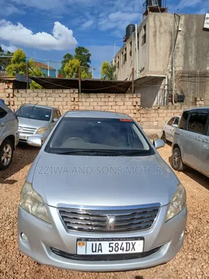 Toyota Premio 1.8 FWD 2013 Silver
