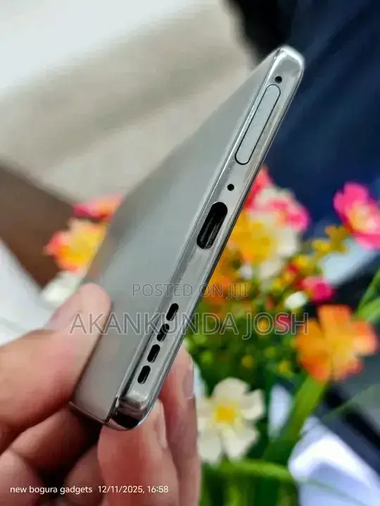 New Infinix Hot 50 Pro+ 4G 256 GB Gray