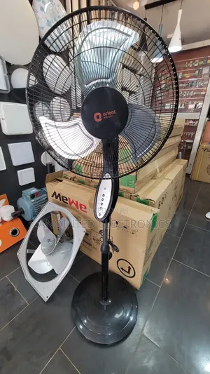 Original Standing Fan Orient With a Remote