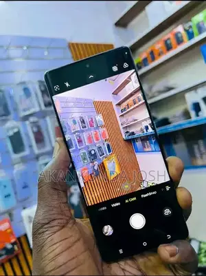 New Tecno Camon 40 Pro 5G 256 GB Gray