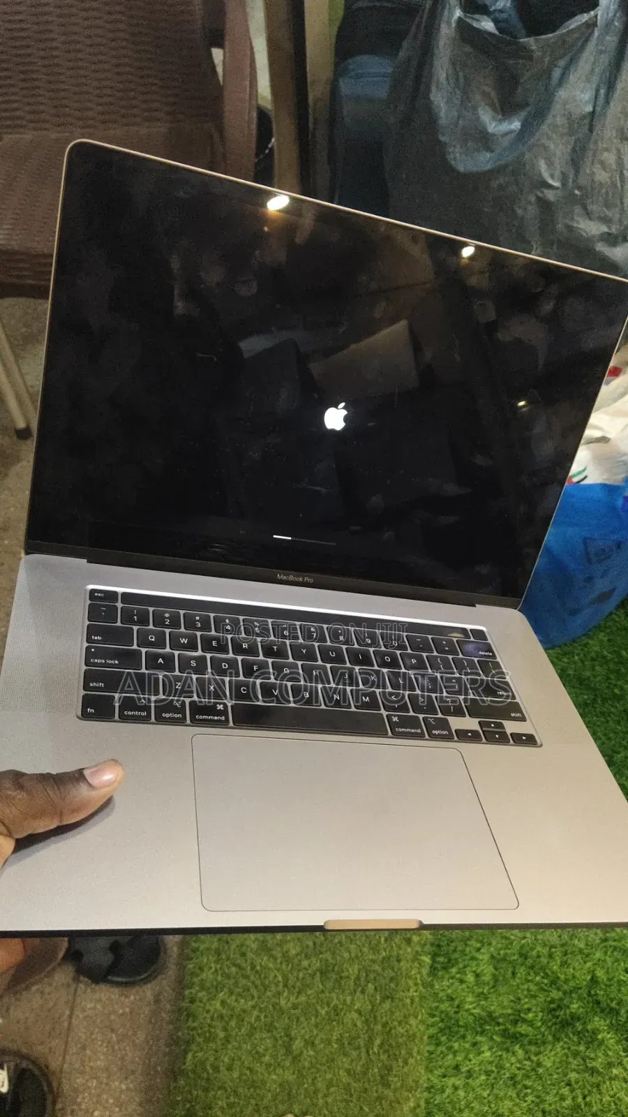 Laptop Apple MacBook Pro 2019 32GB Intel Core i7 SSHD (Hybrid) 512GB
