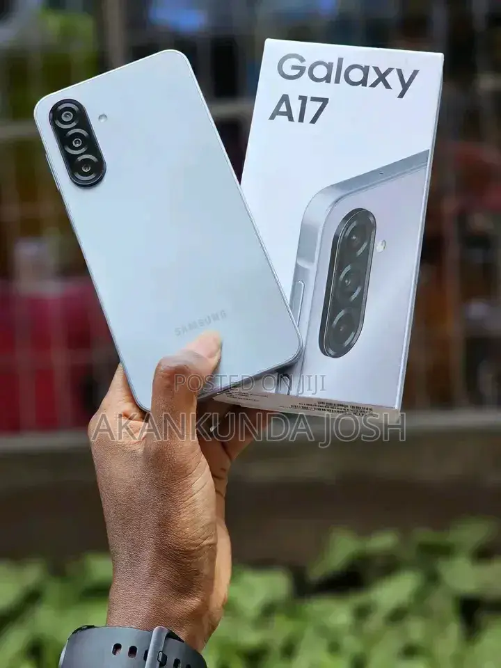New Samsung Galaxy A17 5G 256 GB Green