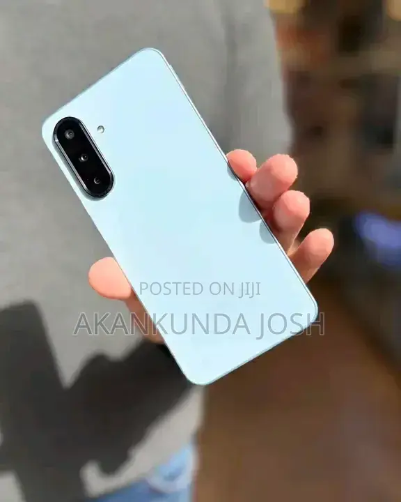 New Samsung Galaxy A17 5G 256 GB Green