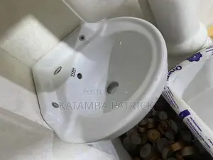 Corner Basins / Corner Ceramic Basin