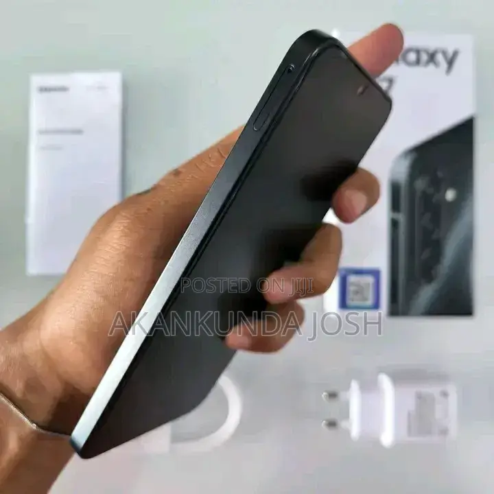 New Samsung Galaxy A17 5G 256 GB Gray