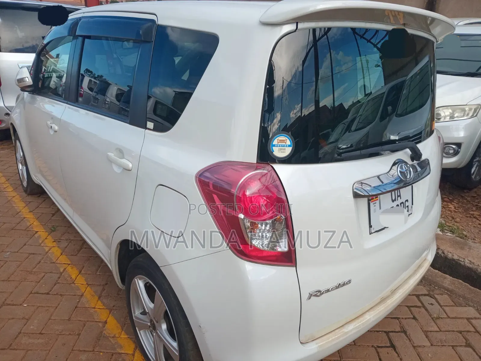 Toyota Ractis 2010 White