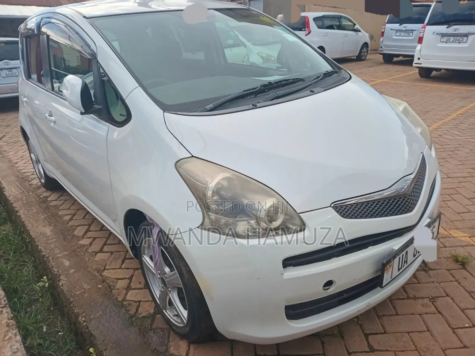 Toyota Ractis 2010 White