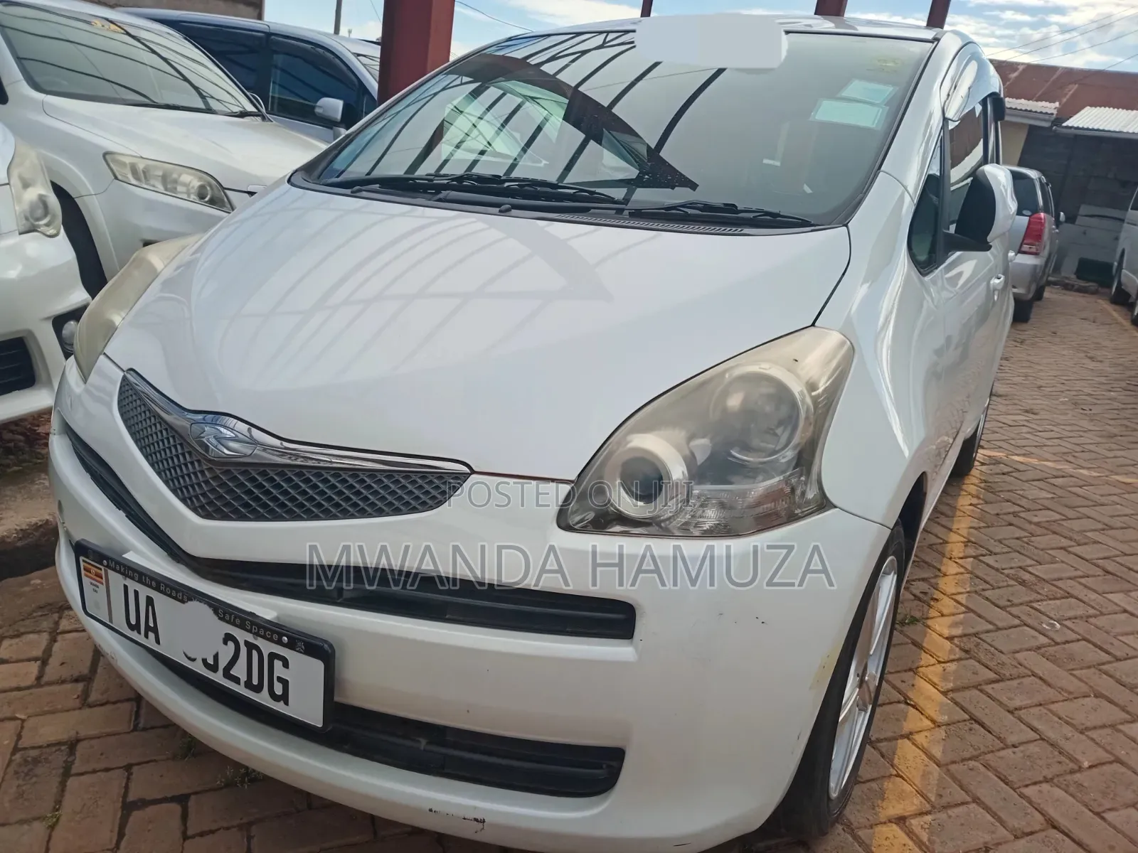 Toyota Ractis 2010 White