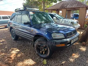 Toyota RAV4 Automatic 2000 Blue