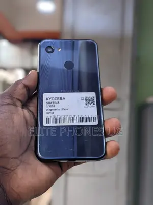 Kyocera Gratina KYV48 32 GB Silver