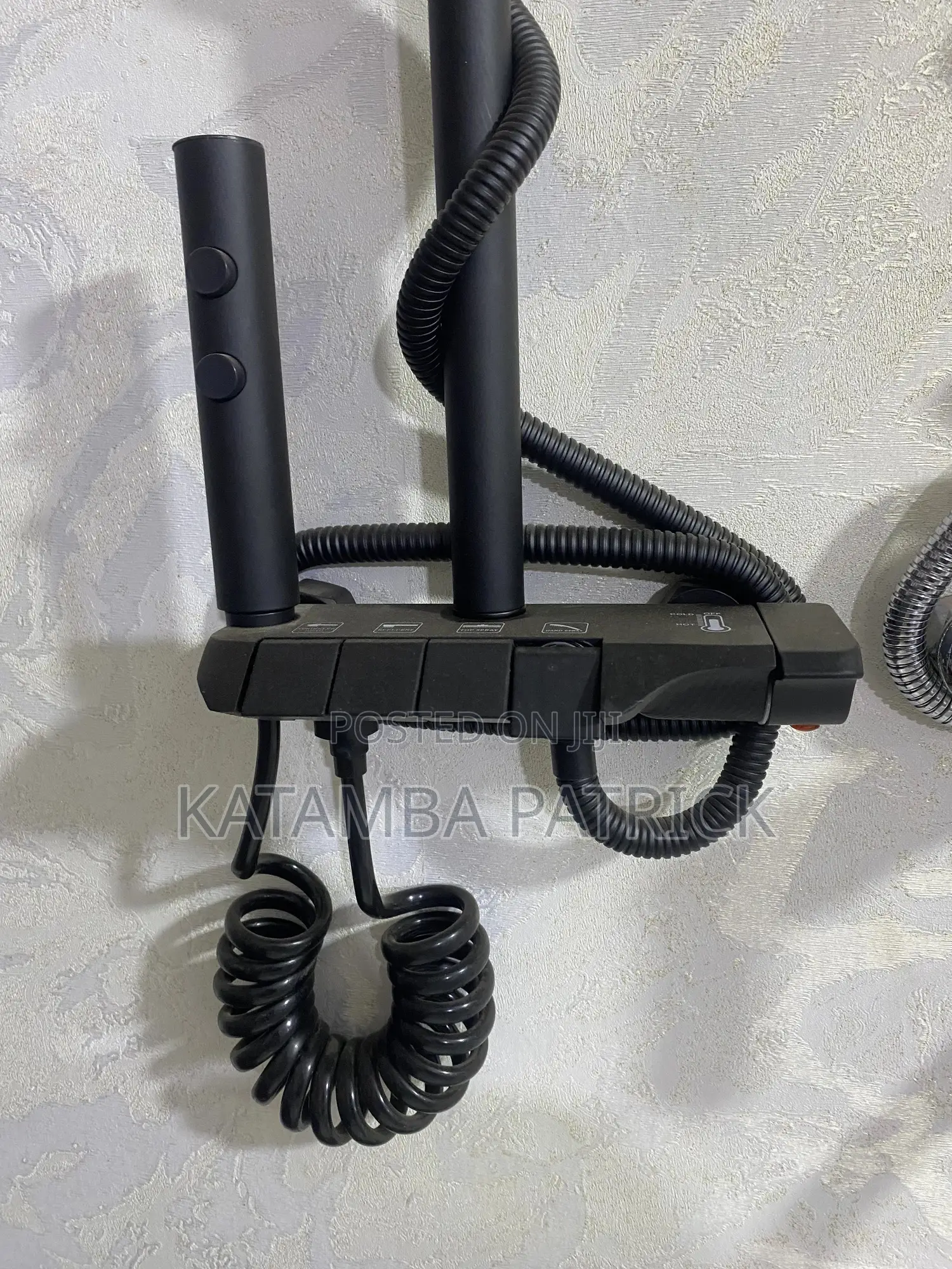 Piano Shower Mixers / Button Shower Mixers